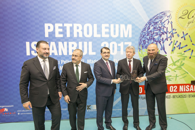 Kare kare Petroleum Istanbul 2017