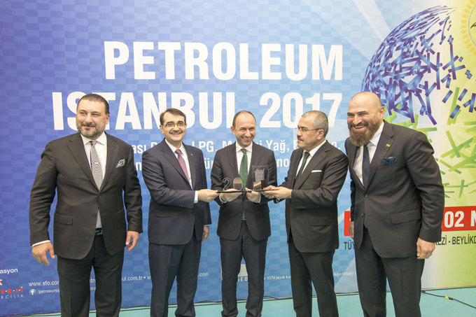 Kare kare Petroleum Istanbul 2017