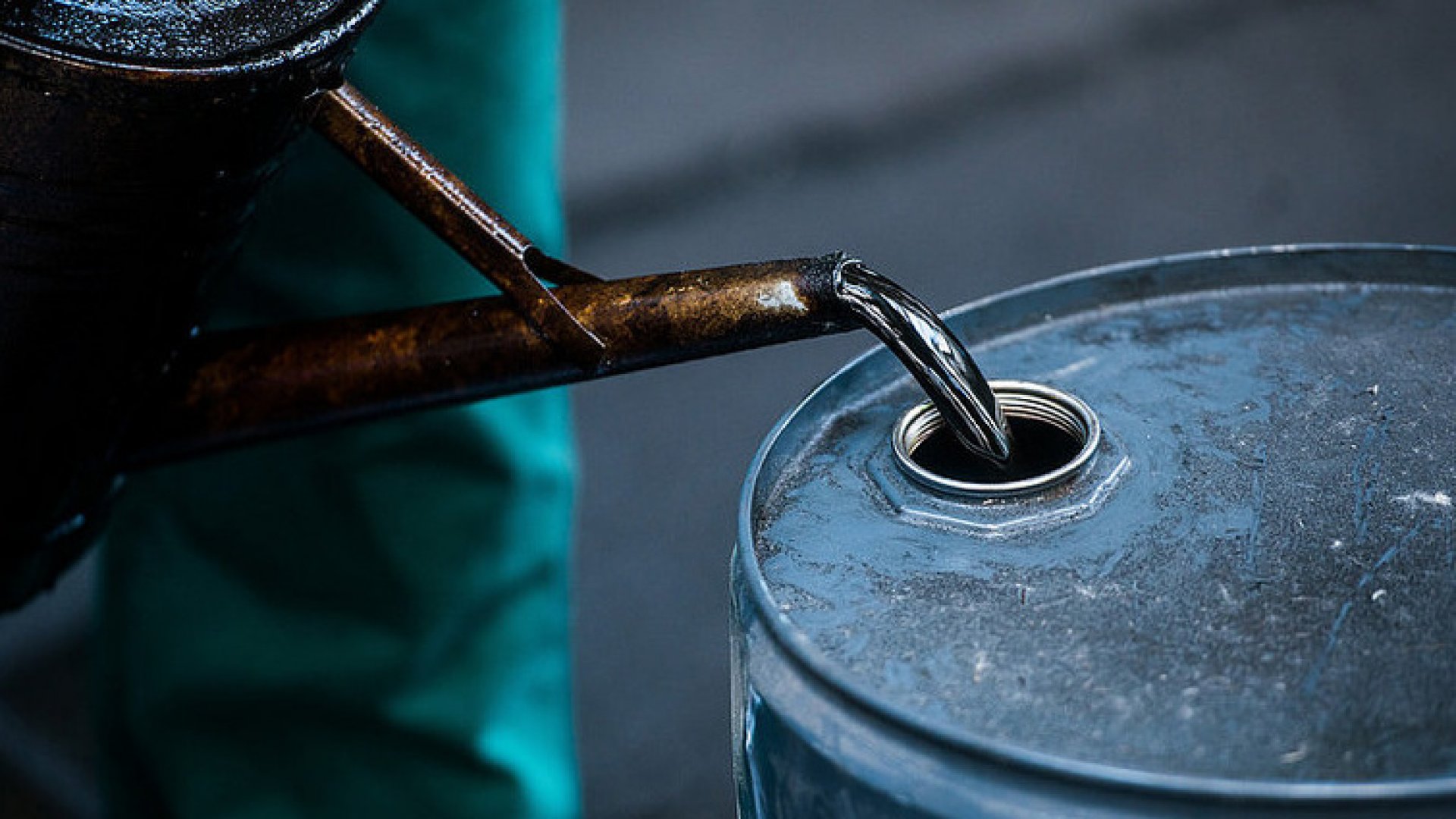 Nijerya’da bir haftada 98 kaçak petrol rafinerisi ve boru hattı imha edildi