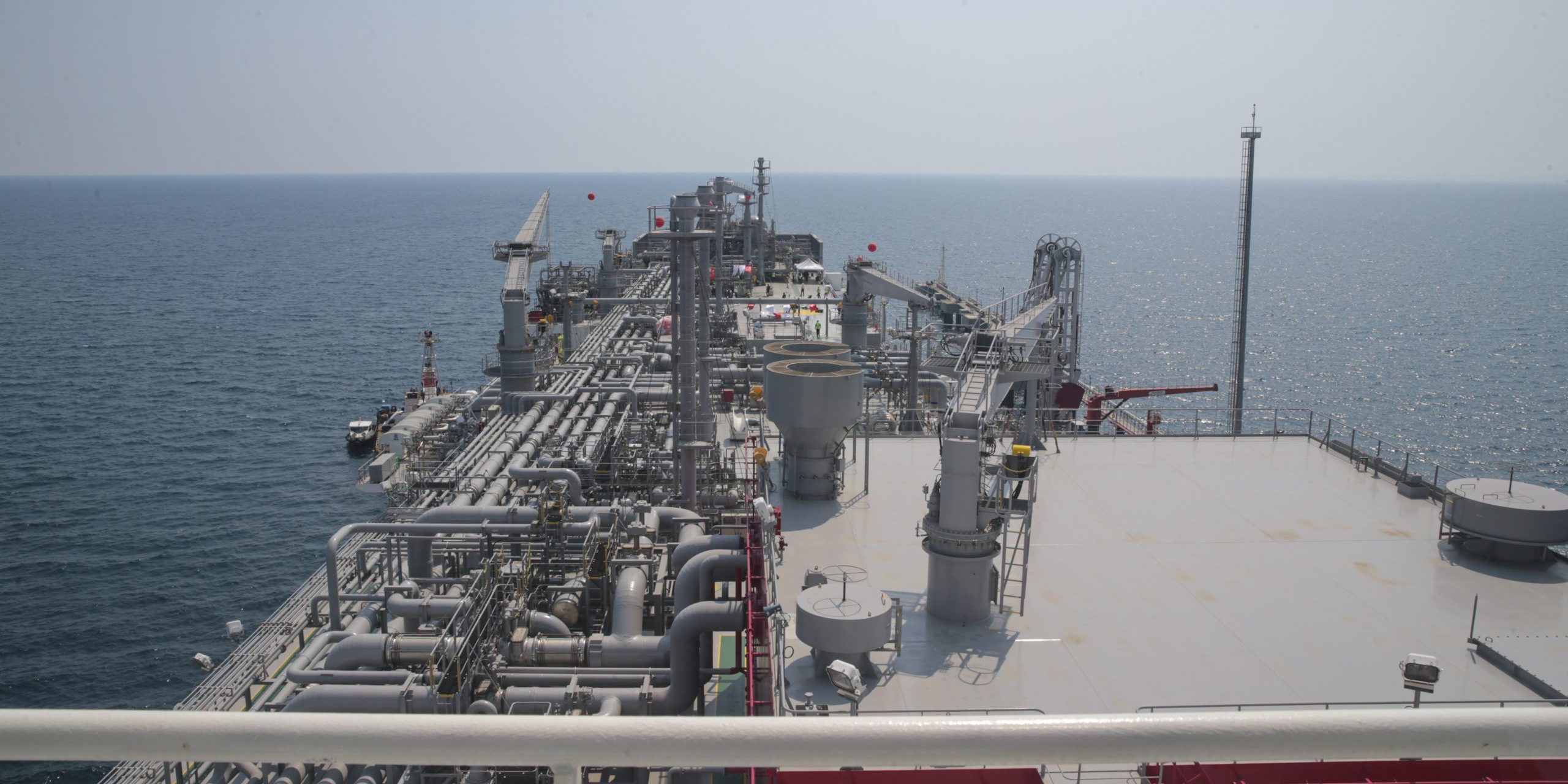 Türkiye’nin ilk FSRU gemisi Ertuğrul Gazi’ye ilk LNG nakli başladı