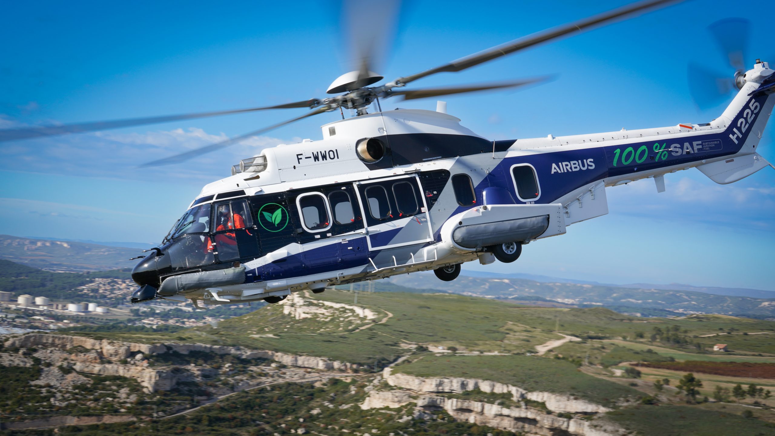 Airbus, dünyada yüzde 100 sürdürülebilir havacılık yakıtı ile uçan ilk helikopter oldu