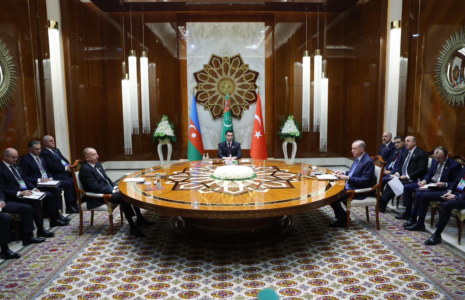 Türkiye-Azerbaycan-Türkmenistan Devlet Başkanları Zirvesi’ne ilişkin ortak bildiri