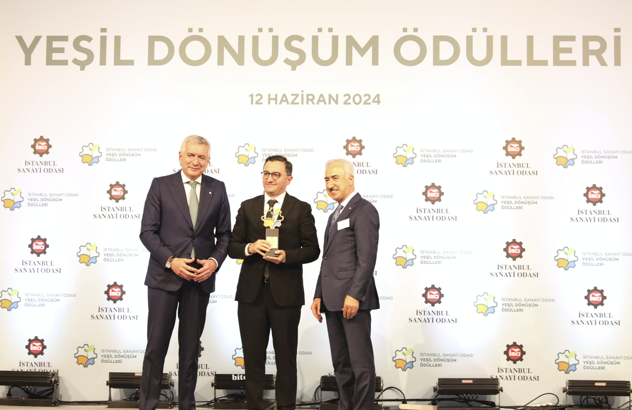 Çimsa, ISO Yeşil Dönüşüm Ödülleri’nde “Sürdürülebilirlik Yönetimi” kategorisinde ödül aldı