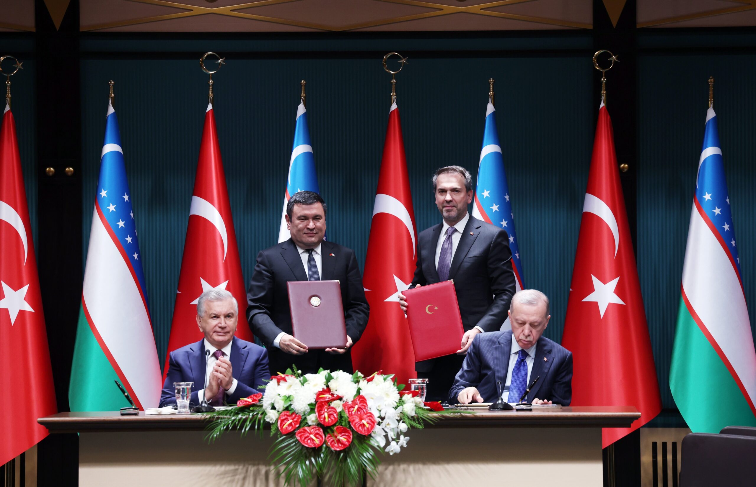 Özbekistan ile enerji dönüşümü anlaşması
