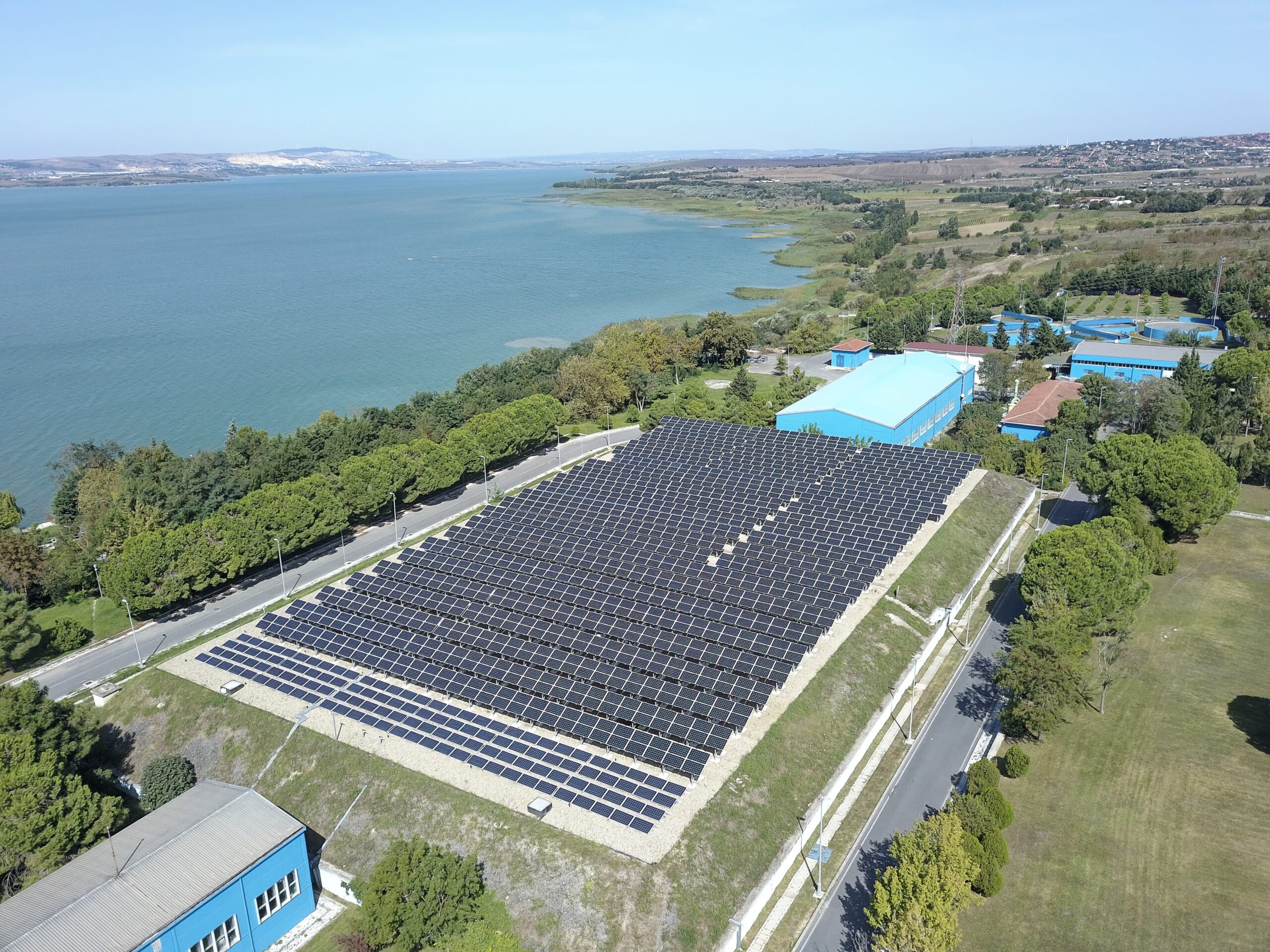 İBB, güneş enerjisinden yararlanma sahalarını büyütüyor