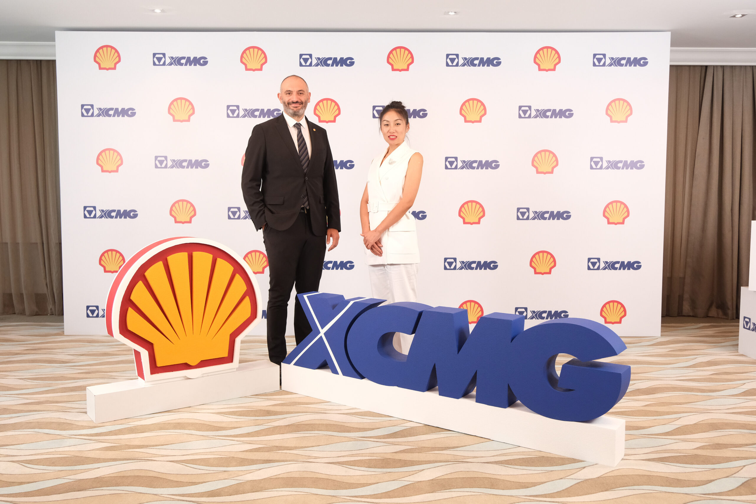 Shell, XCMG makinelerine özel madeni yağlar üretecek