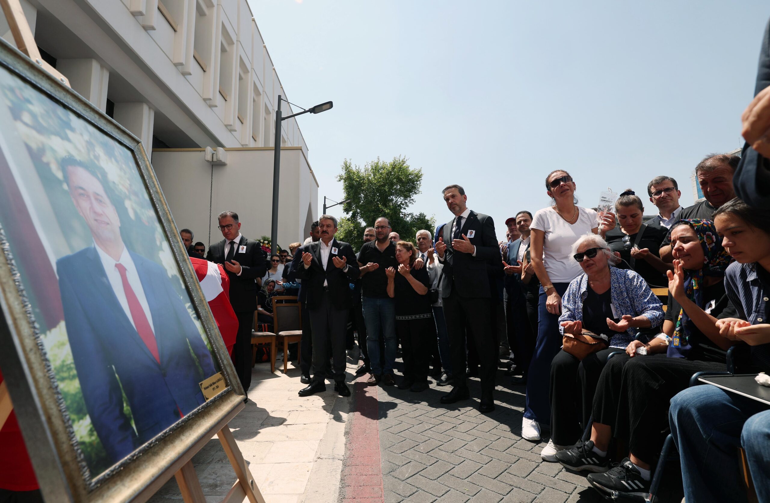 Sadioğlu son yolculuğuna uğurlandı