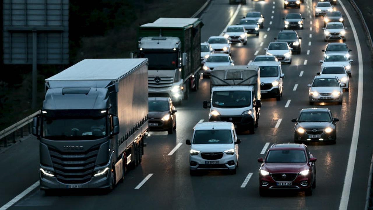 Trafiğe ağustosta 211 bin 389 taşıtın kaydı yapıldı