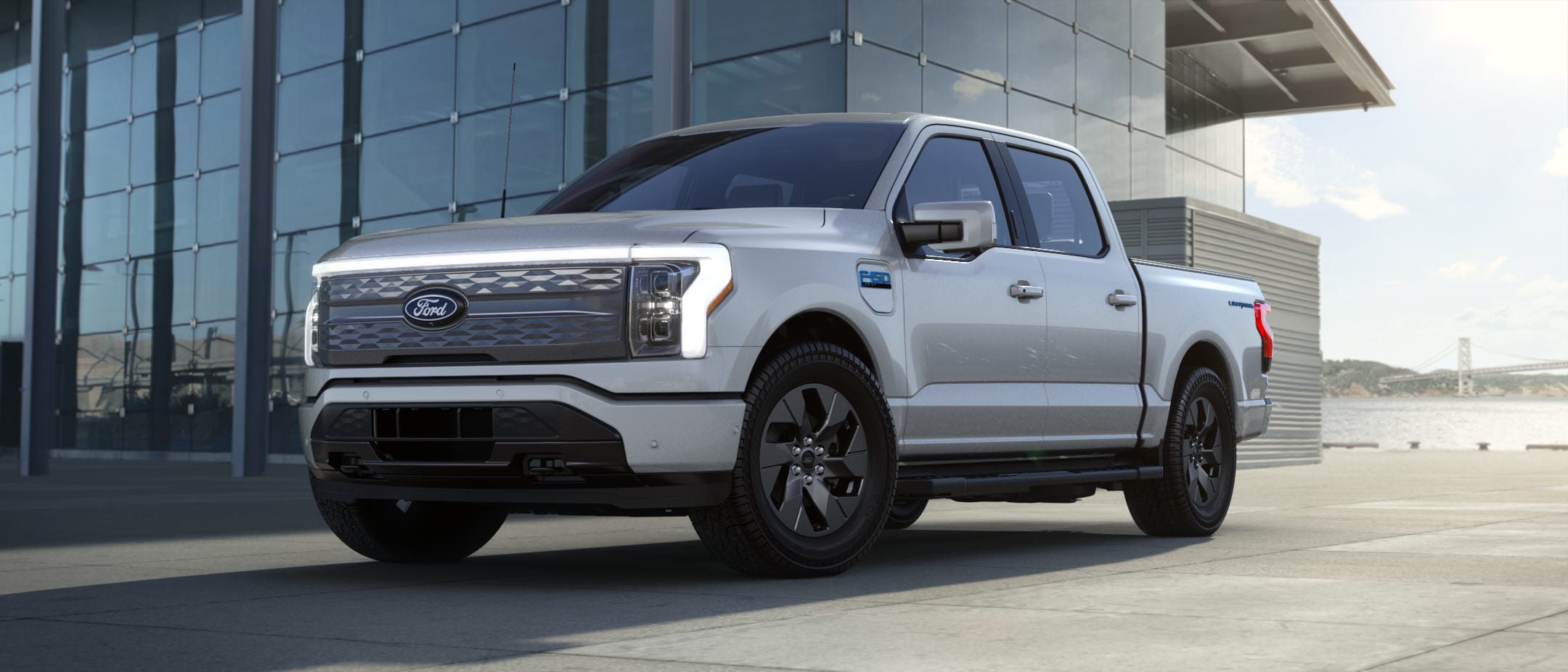 Ford’dan elektrikli pikabı F-150 Lightning’in üretimini duraklatma kararı