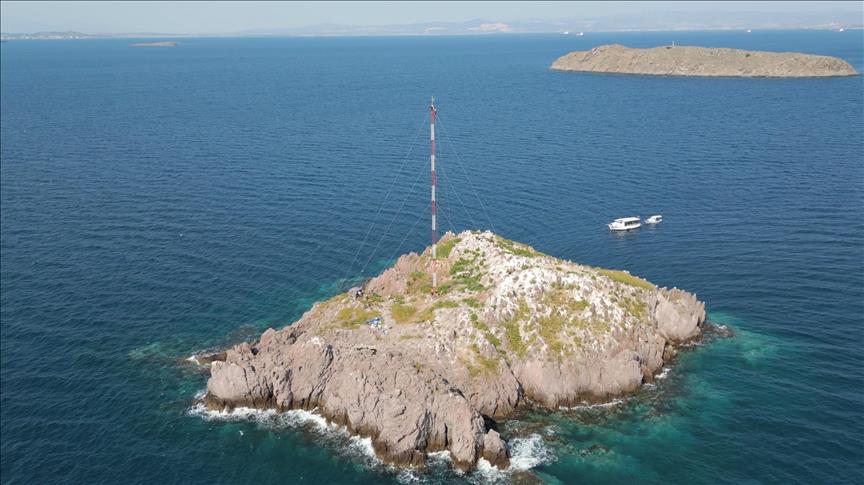 Türkiye’nin ilk deniz üstü rüzgar ölçüm direği İzmir açıklarının enerji potansiyelini ölçtü